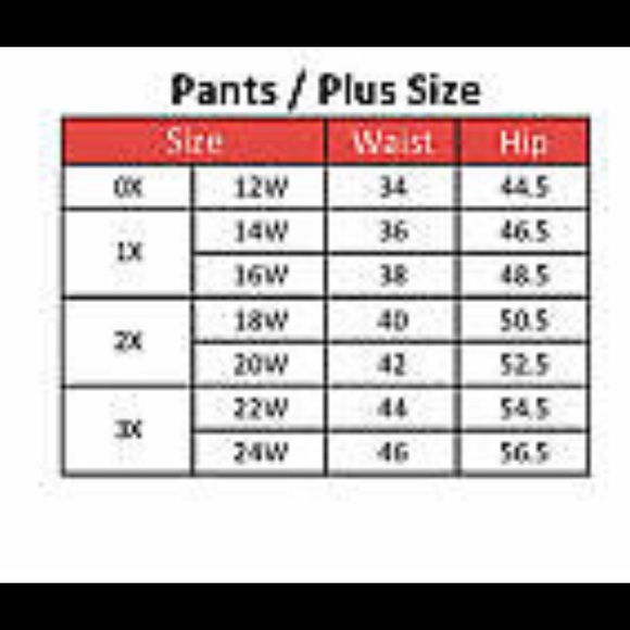 Style & Co Woman Cargo Shorts - Picture 8 of 8